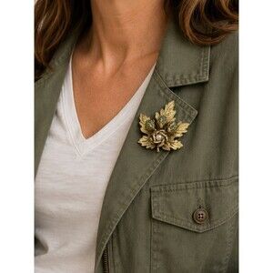 Vintage Maple Leaf Brooch Pin Gold-Tone 3 Rough Cut Green Stones Pin